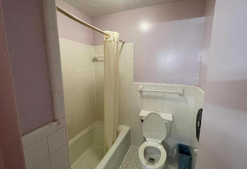 Imperial Motel