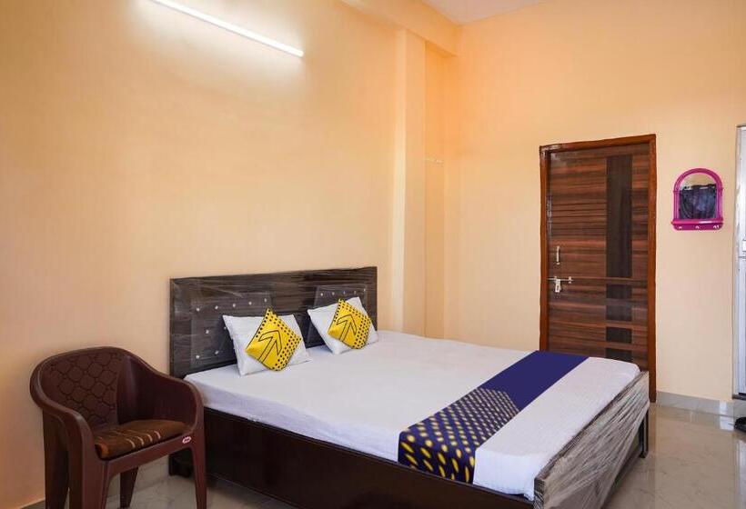 Spot On Hotel Pragya 5