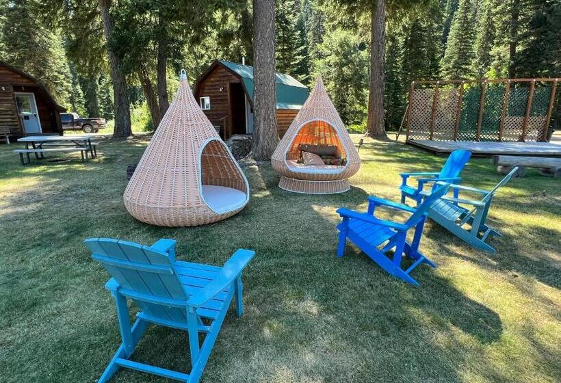 Triple G’s Resort   Cabin 11