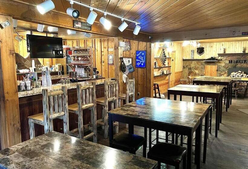 Triple G’s Resort   Cabin 11