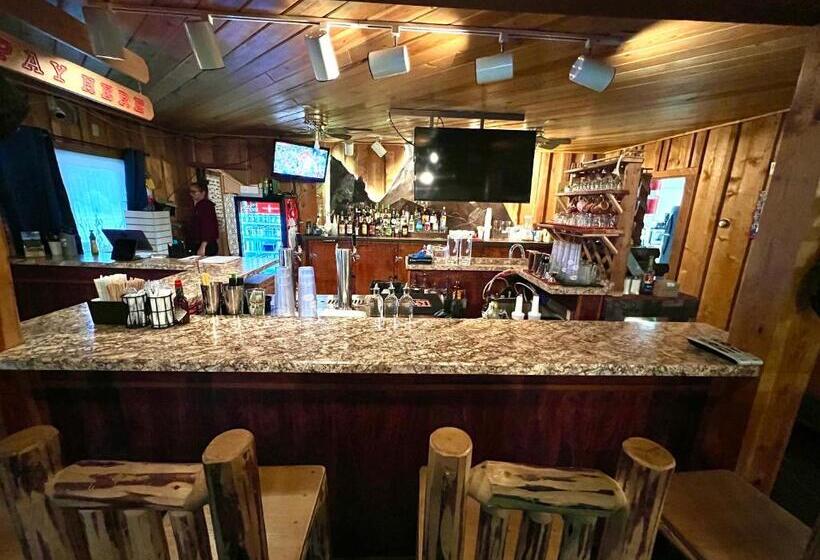 Triple G’s Resort   Cabin 11