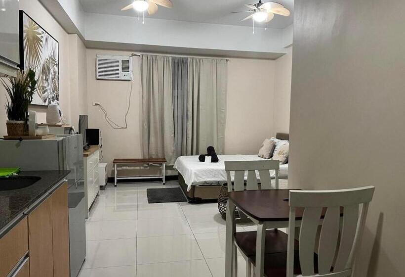 فندق 101 Nb Samspacious Accomodation Place