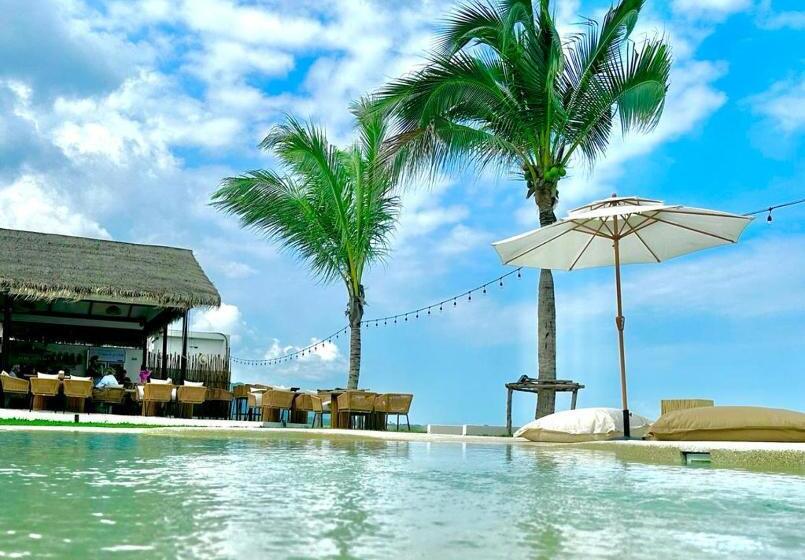 هتل Le Shelby Samui Beach Resort Cottage
