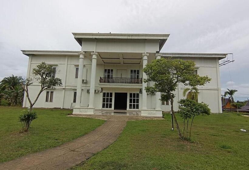 هتل Oyo 93512 Umbuy Homestay