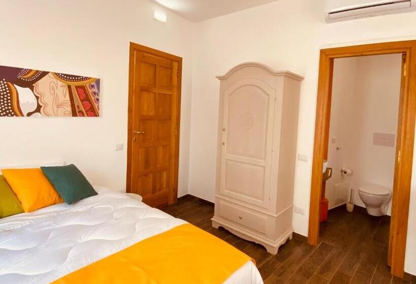 بنسيون Carrales Guest House
