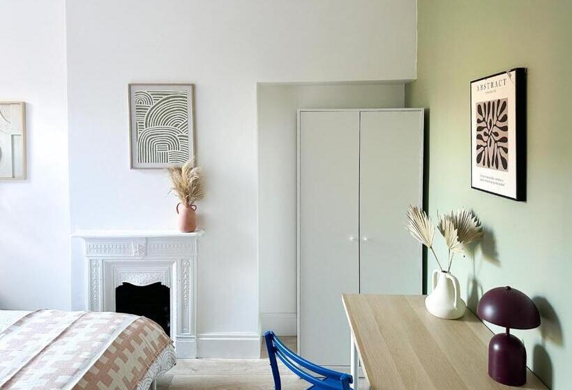 پانسیون Fosse Luxurys