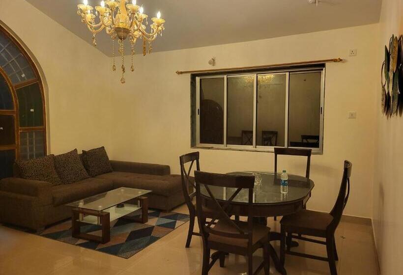 פנסיון Konkan House