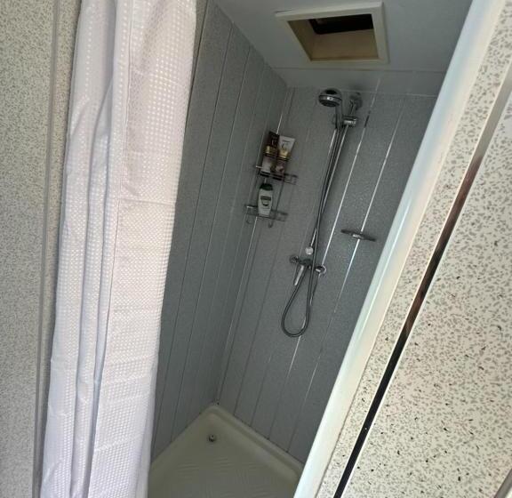 بنسيون Tracey’s Hideaway   With Hot Tub & Amazing Views