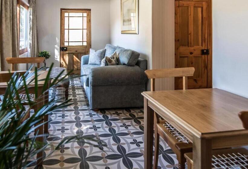 ペンション Vier Seisoene Gastehuis