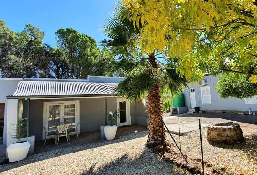 ペンション Vier Seisoene Gastehuis