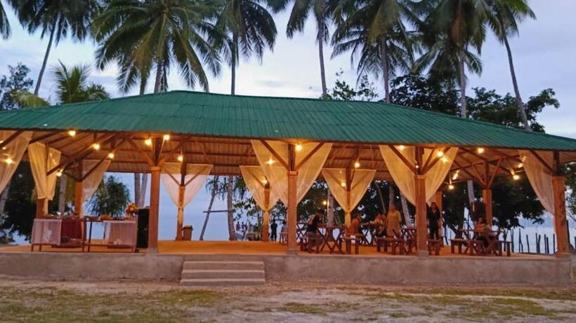 Raflow Resort Raja Ampat