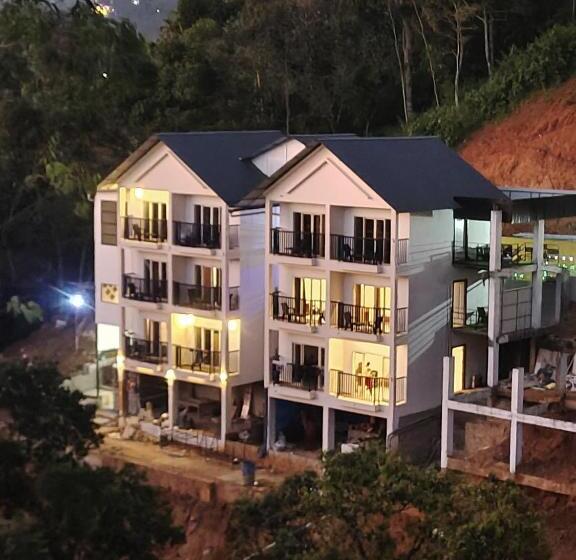 منتجع Munnar Misty Blow