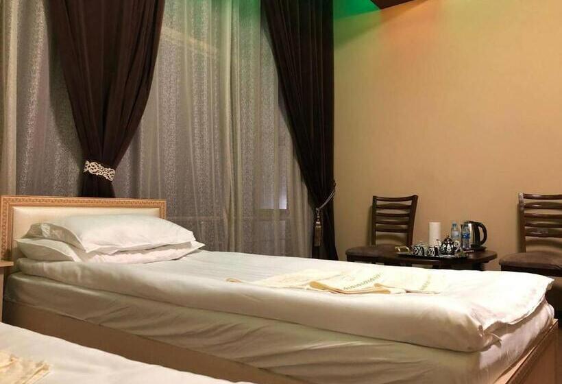 فندق صغير Safarali