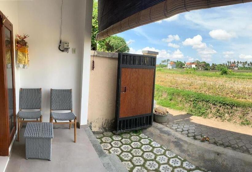 민박 Bucu Kaja House
