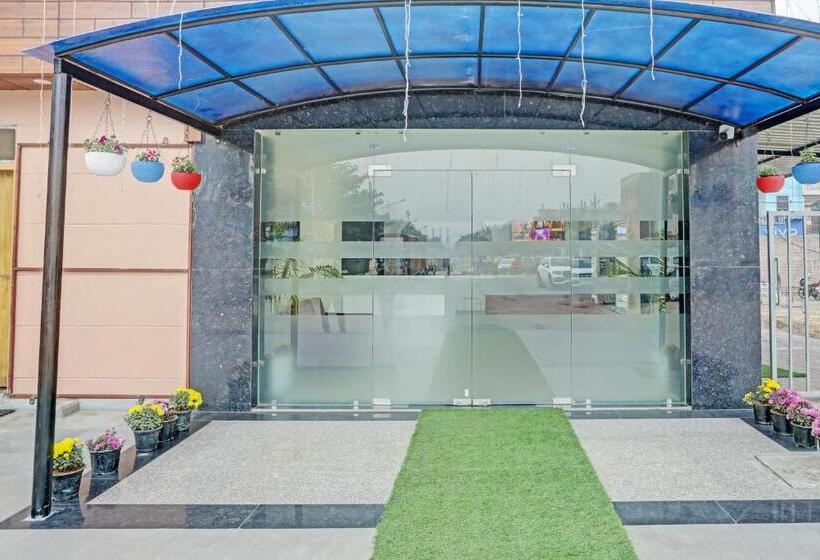 فندق Jps Palm Inn