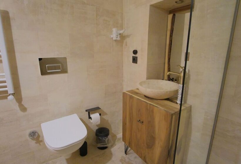 בית מלון כפרי Euphoria Cave House