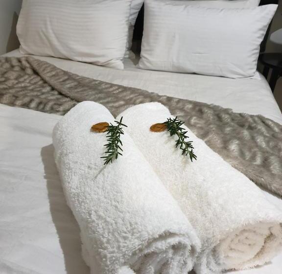 פנסיון Casa La Moore Self Catering Accomodation