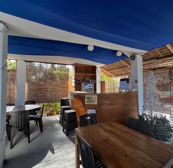 فندق صغير Balaypalay Tourist Inn & Resto Bar