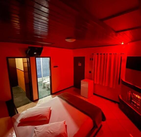 Free Way Motel