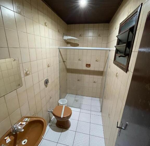 Free Way Motel