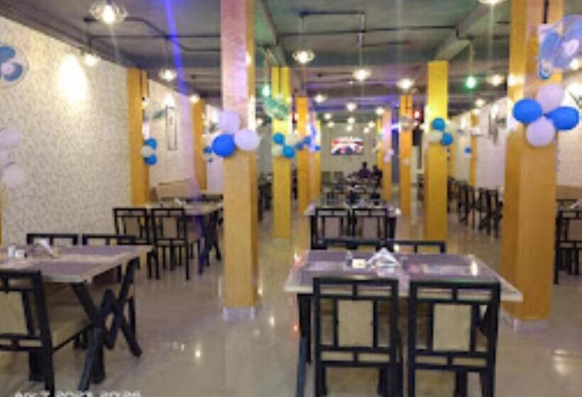 ホテル Deepsun Regency Madhya Pradesh