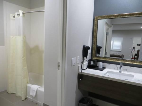 هتل Grand Villa Inn And Suites Westchase/chinatown