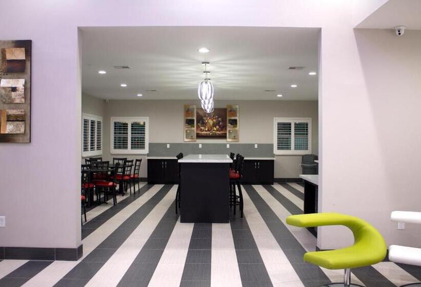 هتل Grand Villa Inn And Suites Westchase/chinatown