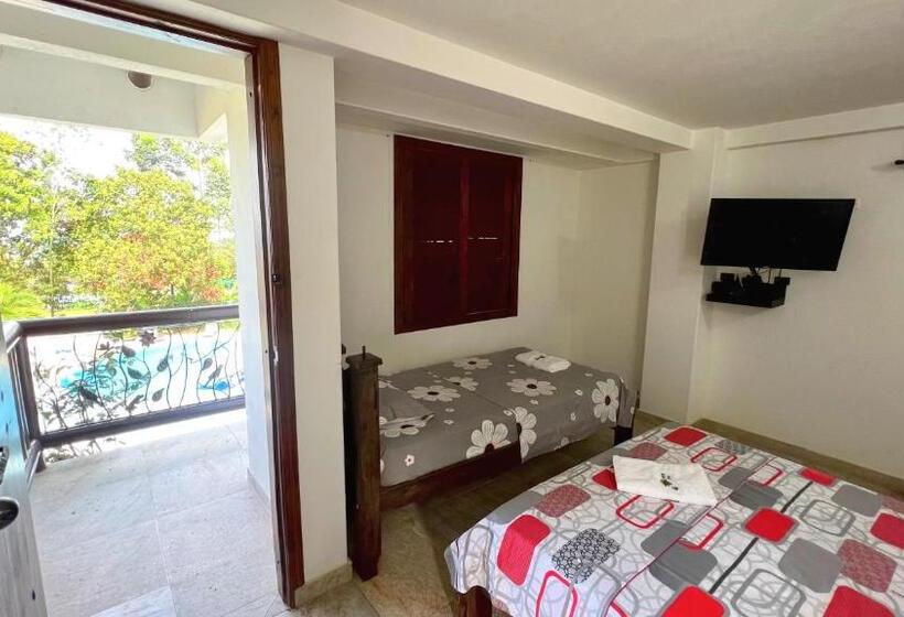 هتل Kamelot Colonial