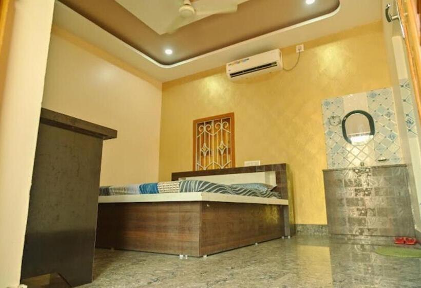 بنسيون Sailabala Guest House Bhadrak