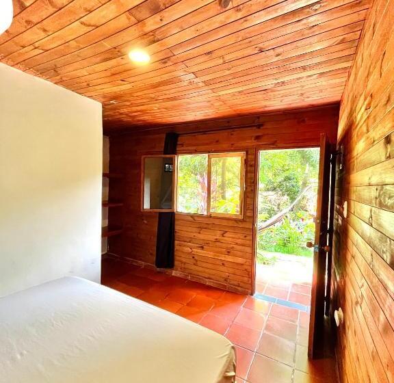 پانسیون Santuario Tayrona Hostel