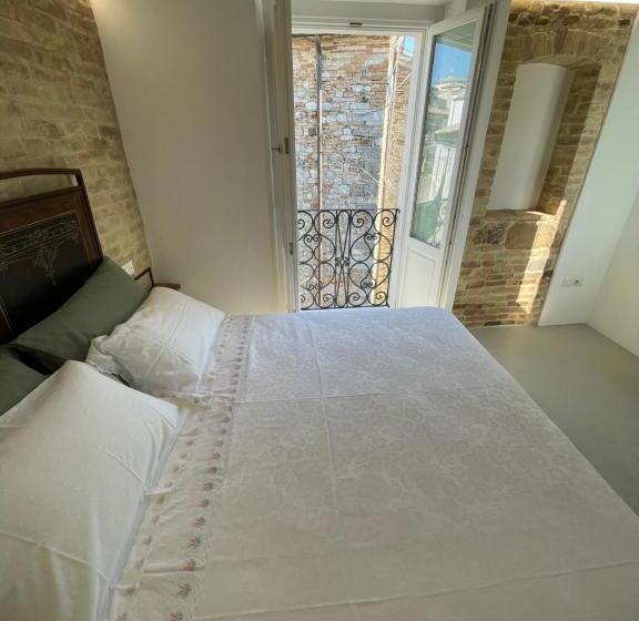 مبيت وإفطار Al Civico 2 Tiny House