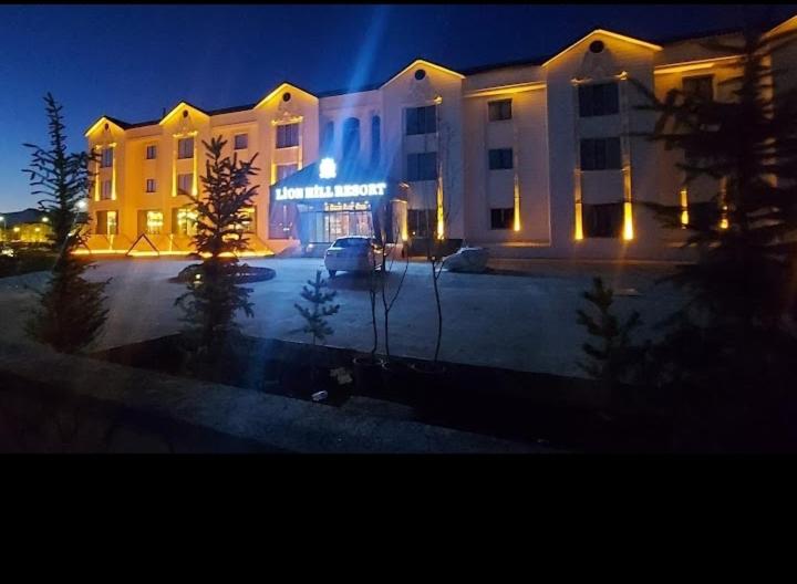 فندق Li̇on Hi̇ll Resort