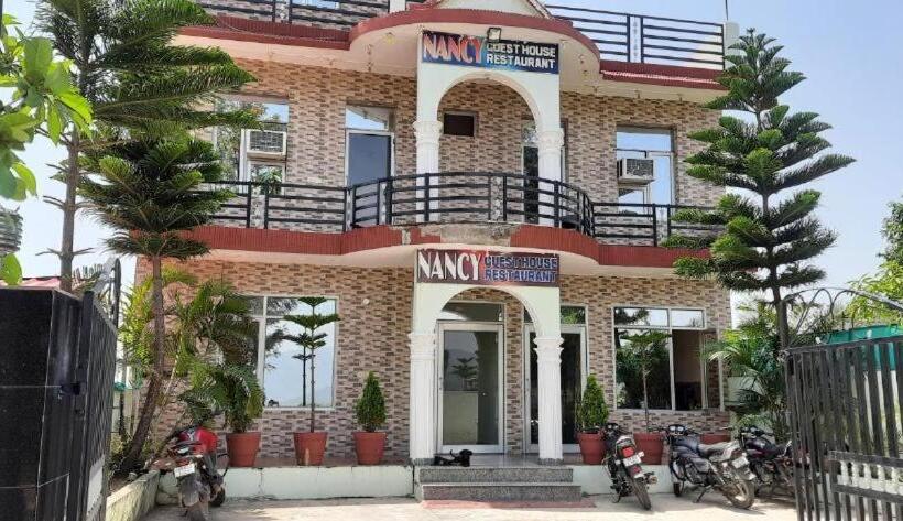 호텔 Nancy Guest House & Restaurant Morni