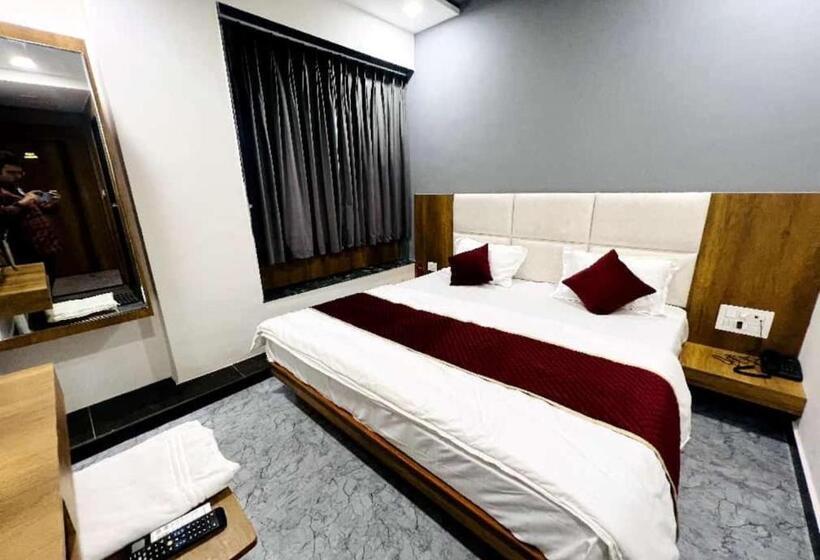 Отель Secure Inn Kadodara Road