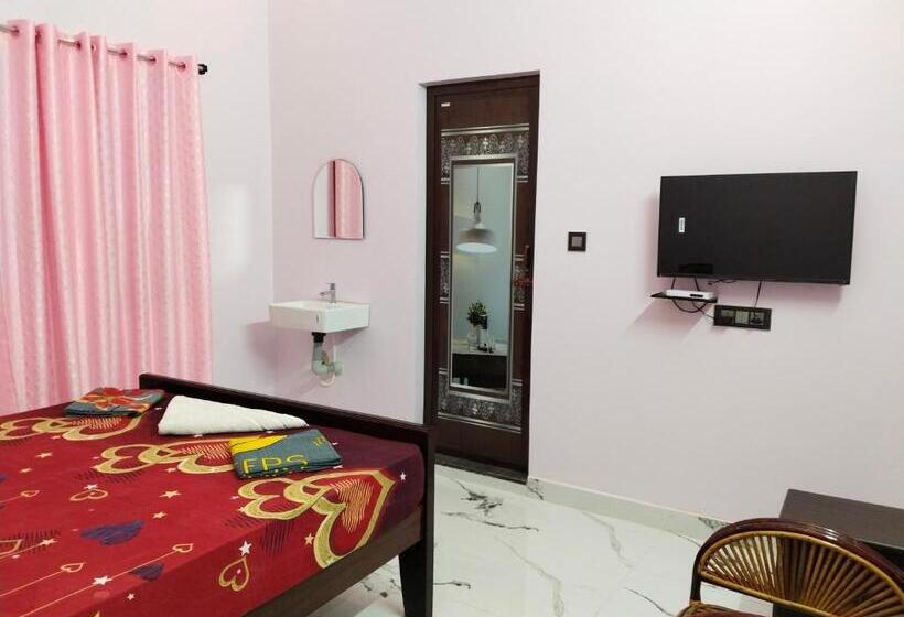 فندق Vedhav Residency