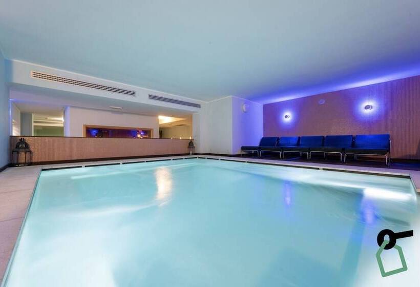 هتل Hotiday Room Collection   Otranto