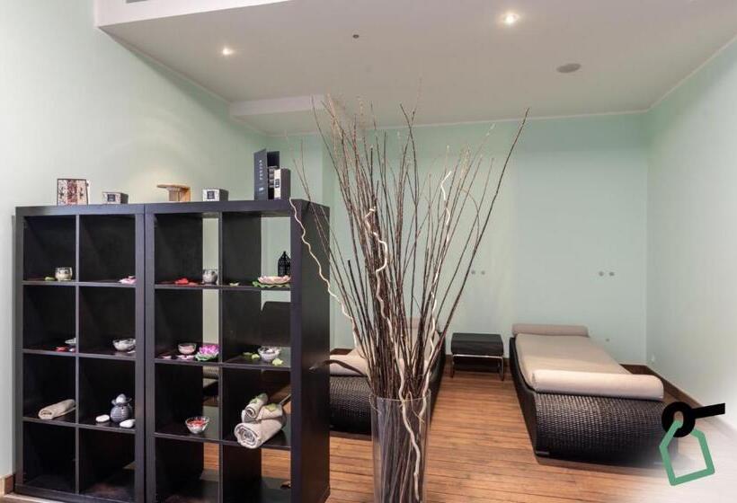 هتل Hotiday Room Collection   Otranto
