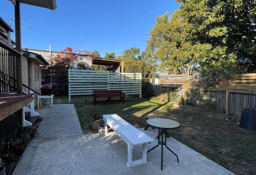 پانسیون Zen Escape Guest House  Hidden Little Gem, Funky Corner, Boutique Granny Flat