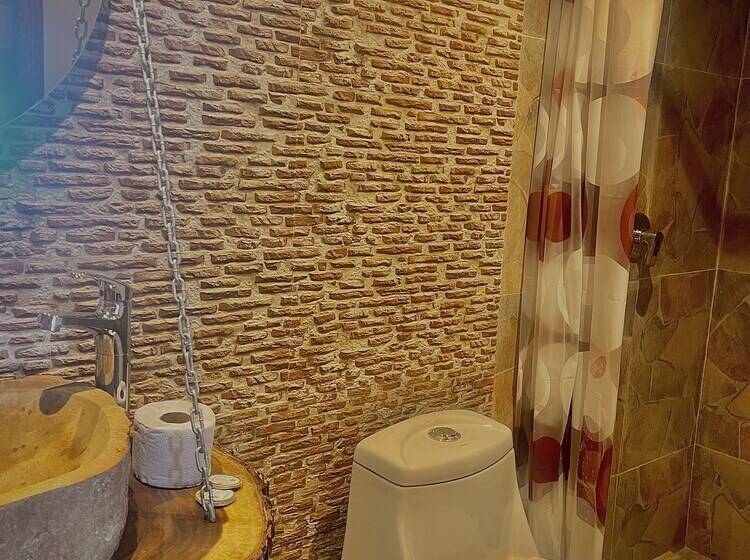 پانسیون Hostal Mocambo Beach