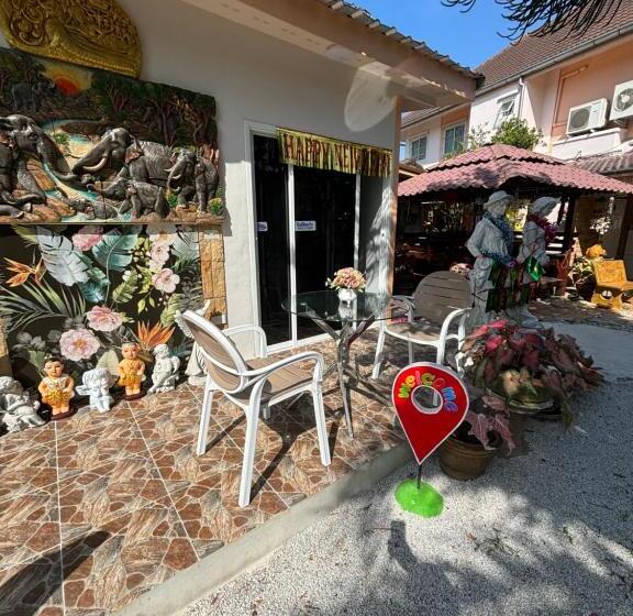 ペンション The Stone Guest House