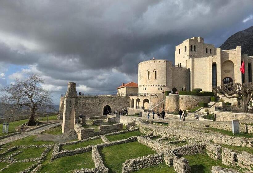 پانسیون Villa Mefaja