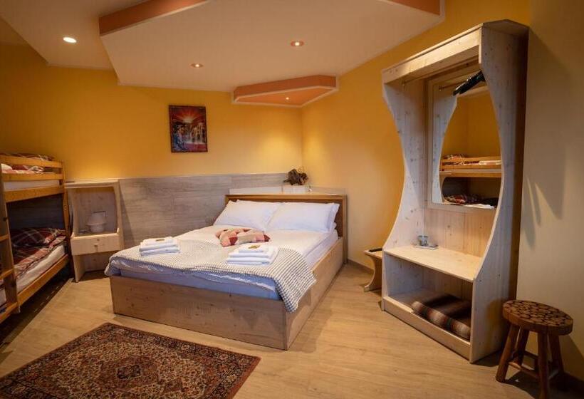 Пансион Villa Zoe   Suite Con Sauna