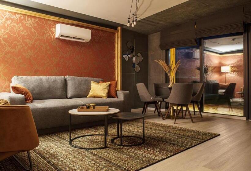 منتجع Nisa Kub Residence