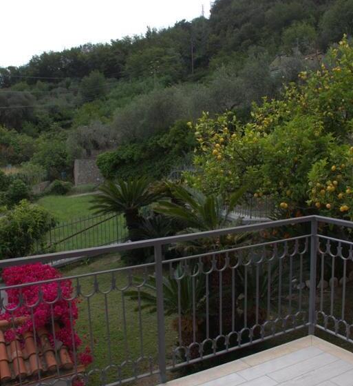 تختخواب و صبحانه Villa Mafalda