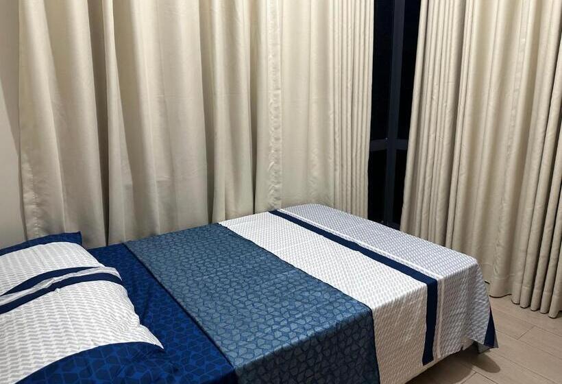 Family Home In The Florence Mckinley Hill Taguig