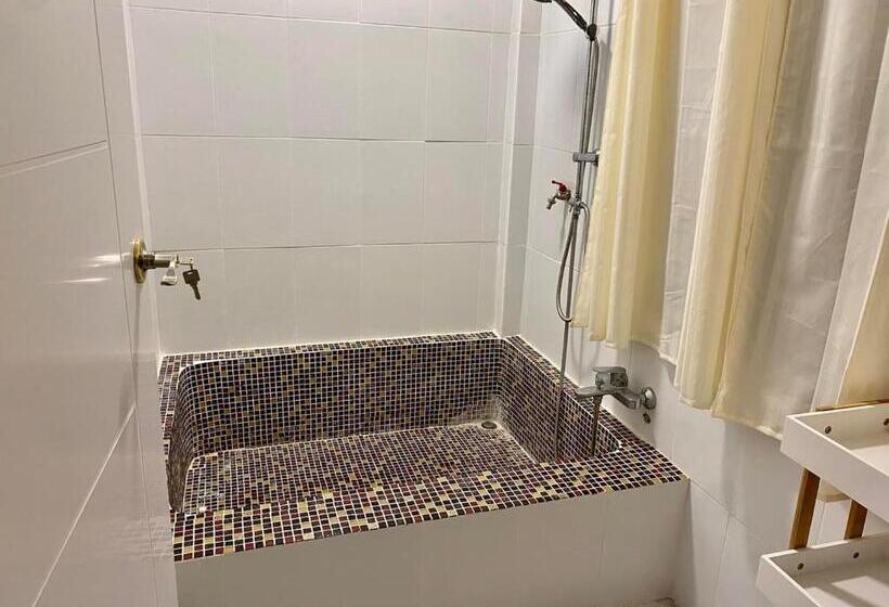 酒店 สวนเบอร์รีแคมป์ทนายจุฬา Berry Camp Korat