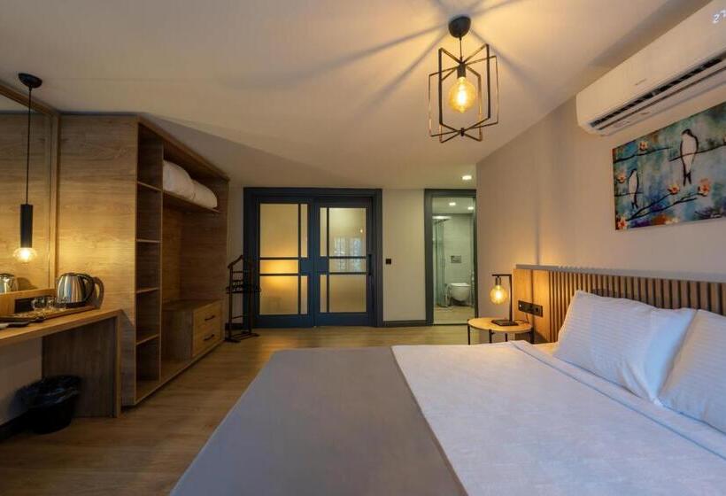 هتل Leli̇ko Suites