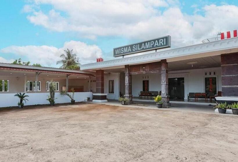 هتل Wisma Silampari Mitra Reddoorz