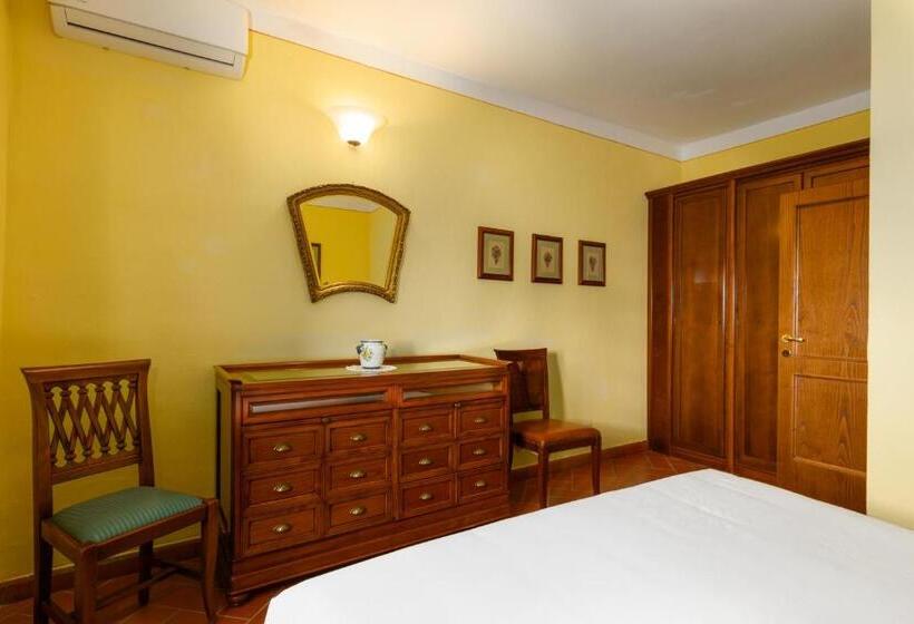 בית מלון כפרי Podere San Bartolo