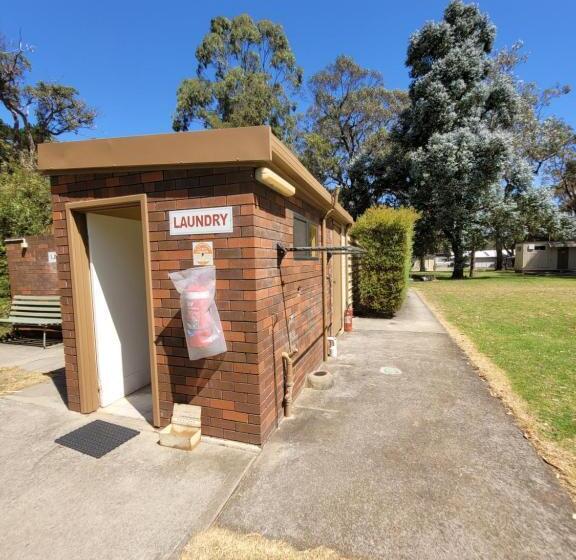 מוטל Mt Barker Holiday Park   Western Australia